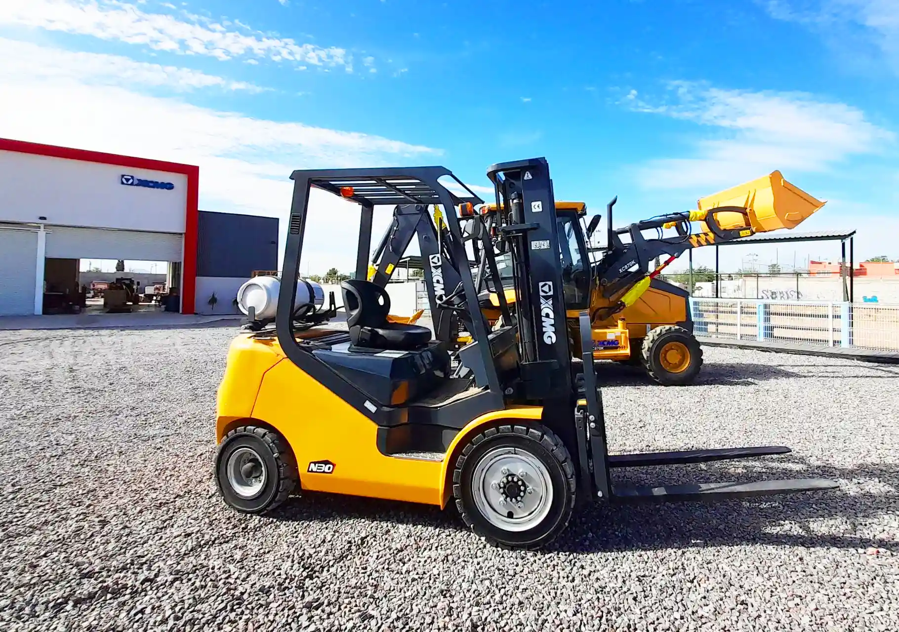 01 Montacargas FGL30T